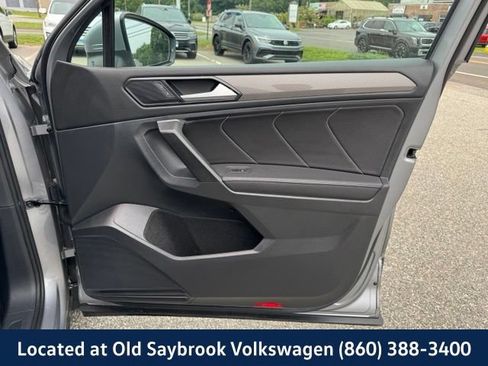 Used 2022 Volkswagen Tiguan SE AWD/4WD image 23