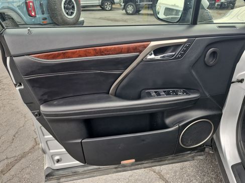 Used 2019 Lexus RX 450hL Premium w/ Premium Package AWD/4WD image 14