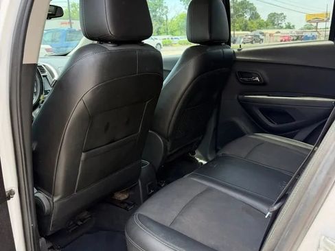Used 2015 Chevrolet Trax LT w/ LT Plus Package AWD/4WD image 9