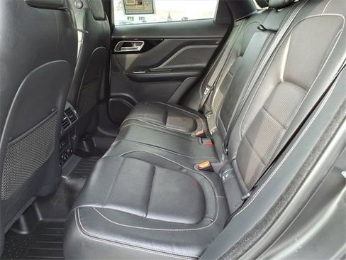 Used 2019 Jaguar F-PACE S image 12