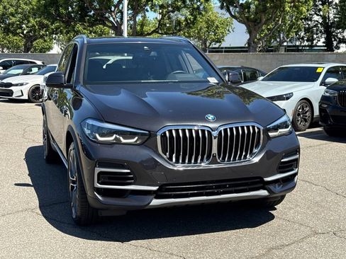 Certified 2022 BMW X5 sDrive40i w/ Parking Assistance Package RWD image 5