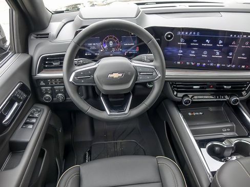 New 2026 Chevrolet Suburban Premier image 22