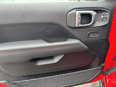 Used 2022 Jeep Gladiator Rubicon w/ Cold Weather Group image 14