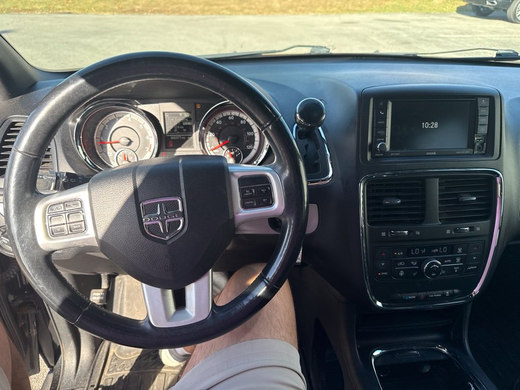 Used 2017 Dodge Grand Caravan GT FWD image 7