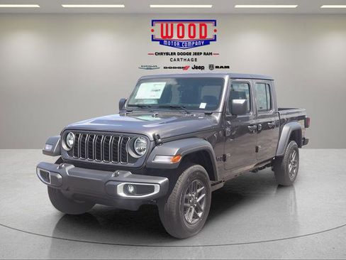 New 2026 Jeep Gladiator Sport AWD/4WD image 7