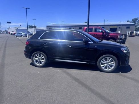 Used 2023 Audi Q3 2.0T Premium AWD/4WD image 5