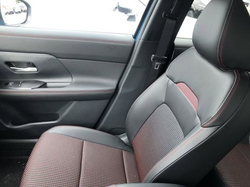 New 2026 Nissan Kicks SR w/ Cold Weather Package image 30