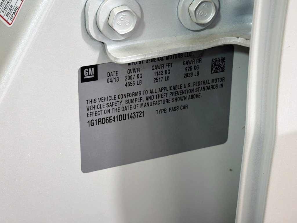 Used 2013 Chevrolet Volt Premium w/ Premium Trim Package FWD image 32