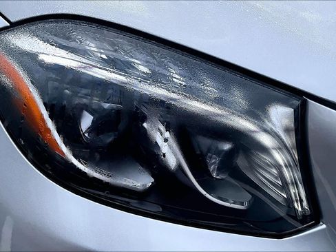 Used 2019 Mercedes-Benz GLS 550 4MATIC image 27