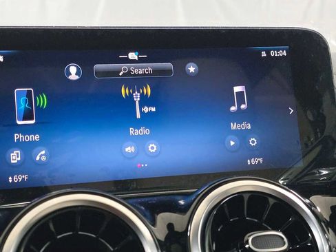 Certified 2026 Mercedes-Benz GLA 250 4MATIC image 31