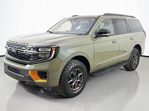 Used 2025 Ford Expedition Tremor AWD/4WD image 13