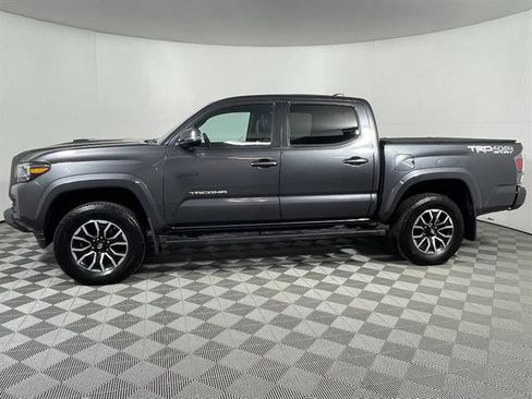 Used 2021 Toyota Tacoma TRD Sport w/ TRD Premium Sport Package image 4
