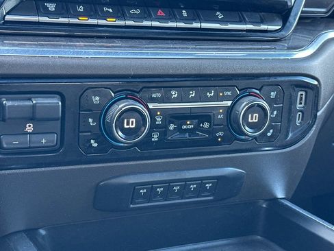 Used 2024 Chevrolet Silverado 3500 LTZ w/ LTZ Convenience Package image 19