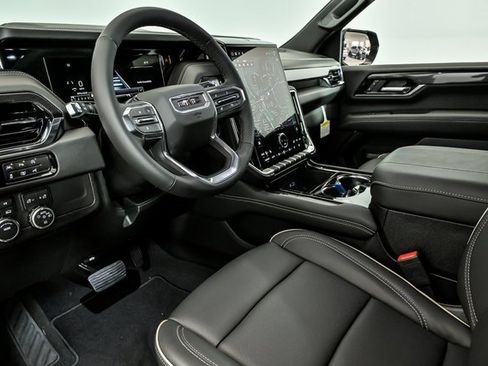 New 2026 GMC Yukon XL Elevation w/ LPO, Illumination Package image 7