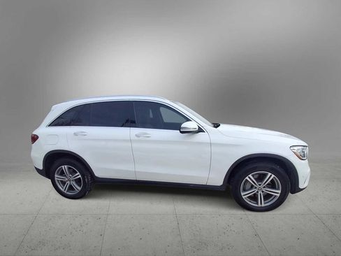 Used 2022 Mercedes-Benz GLC 300 4MATIC image 2