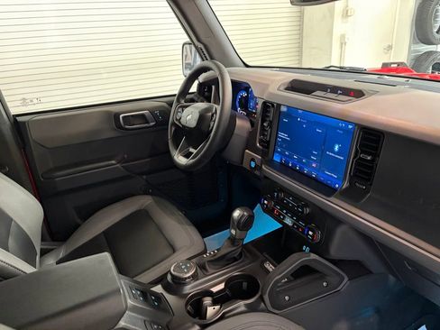 Used 2024 Ford Bronco Big Bend image 23