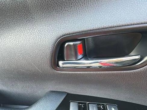 Used 2022 Toyota Prius Prime LE image 22