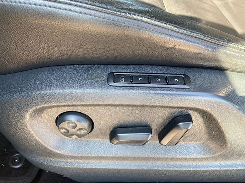 Used 2017 Volkswagen Tiguan Sport image 13