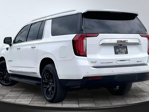 Used 2022 GMC Yukon XL SLT w/ SLT Luxury Package AWD/4WD image 11