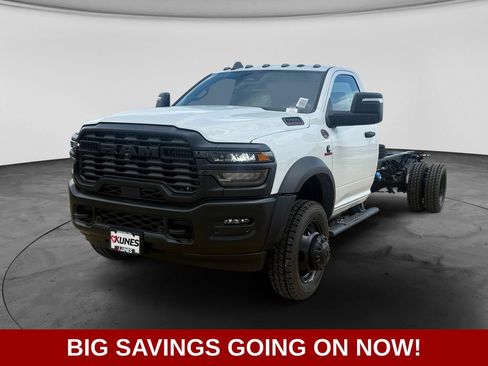 New 2026 RAM 5500 Tradesman AWD/4WD image 3