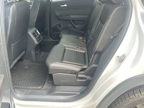 Used 2022 Volkswagen Atlas Cross Sport SEL R-Line AWD/4WD image 20