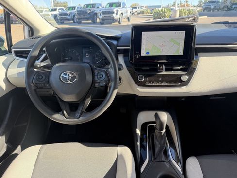 Used 2023 Toyota Corolla LE image 27