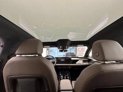 Used 2025 Audi A6 e-tron Premium w/ Ultra Package AWD/4WD image 16