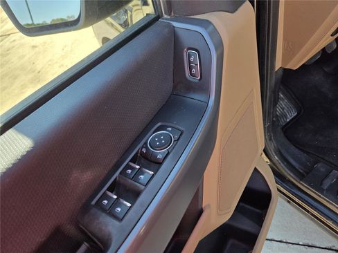 Used 2023 Ford F150 XLT image 12