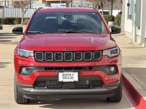 New 2026 Jeep Compass Latitude image 3