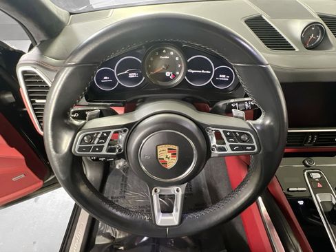 Used 2020 Porsche Cayenne Turbo AWD/4WD image 11