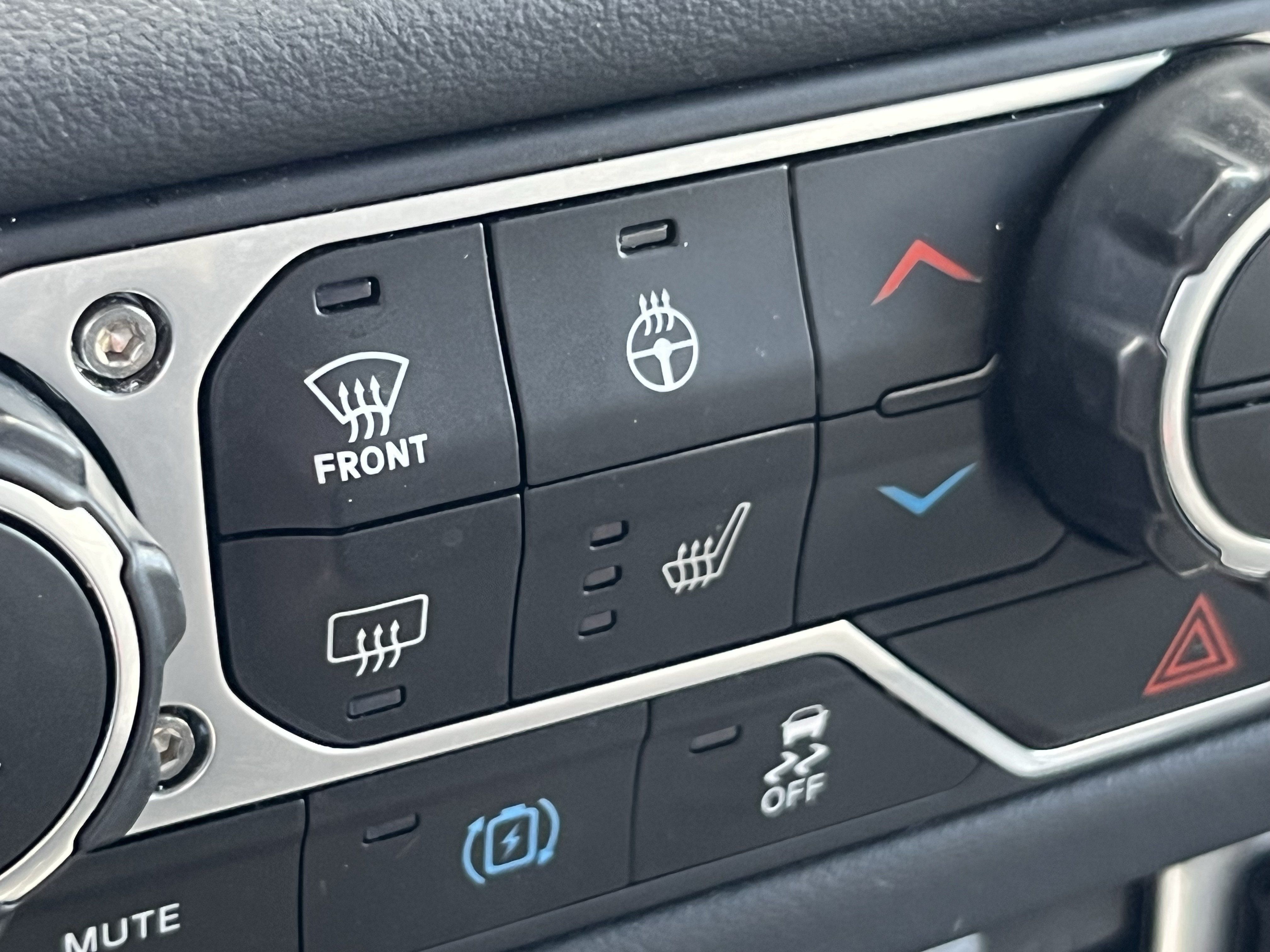 Used 2024 Jeep Wrangler High Altitude AWD/4WD image 36