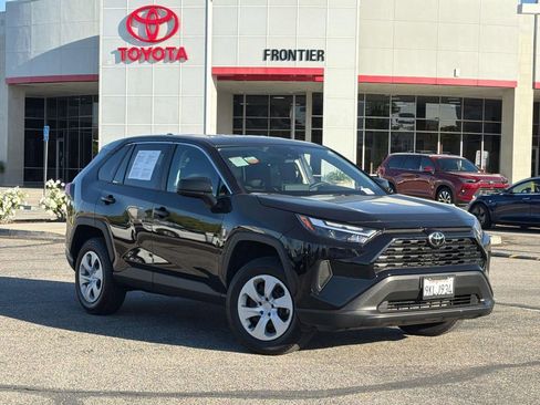 Certified 2025 Toyota RAV4 LE FWD image 1