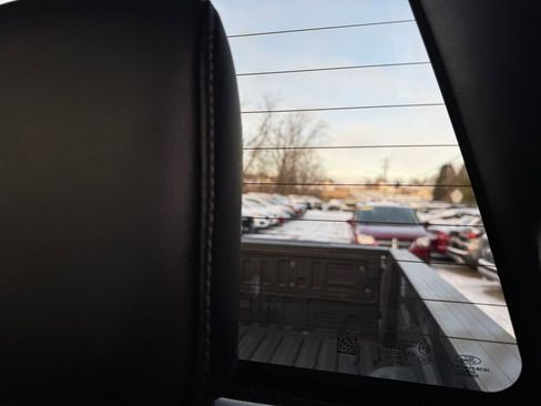 Used 2024 Ford F250 Lariat w/ Lariat Ultimate Package image 40