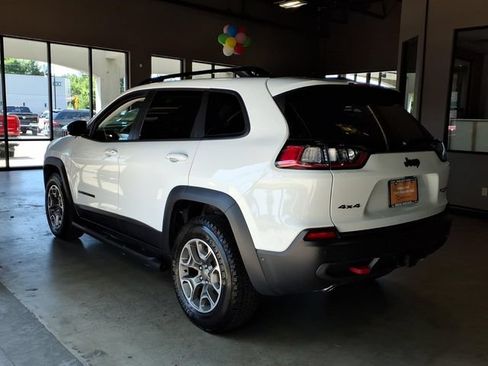 Used 2023 Jeep Cherokee Trailhawk w/ Trailer Tow Group AWD/4WD image 8