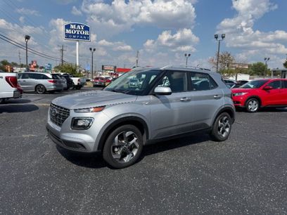 Used 2025 Hyundai Venue SEL
