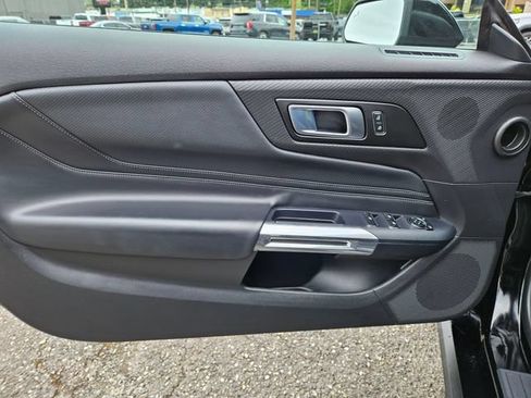Used 2025 Ford Mustang Premium RWD image 27
