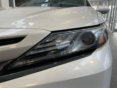 Used 2021 Toyota Camry XSE w/ Navigation Package FWD image 5