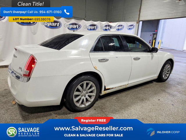 Used 2013 Chrysler 300 C RWD image 4