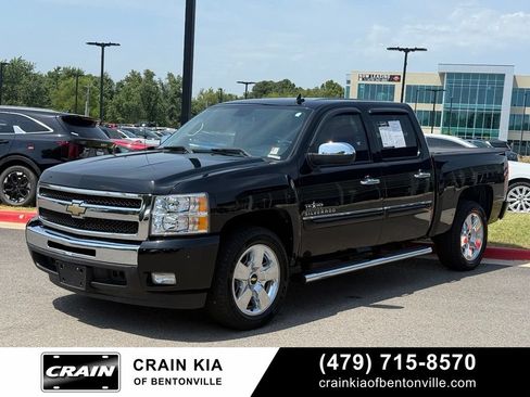 Used 2011 Chevrolet Silverado 1500 LT w/ Texas Edition RWD image 3
