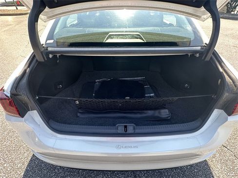 Used 2022 Lexus ES 350 image 18