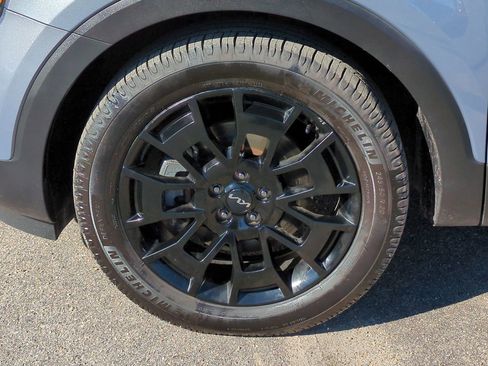 Certified 2022 Kia Telluride SX w/ SX Prestige Package image 11