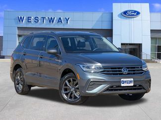 Used 2023 Volkswagen Tiguan SE video 1