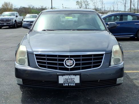 Used 2010 Cadillac DTS Premium image 34