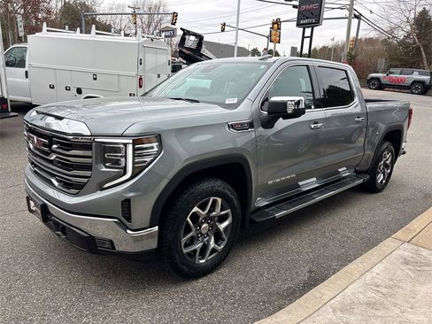 Used 2023 GMC Sierra 1500 SLT w/ SLT Convenience Package image 7
