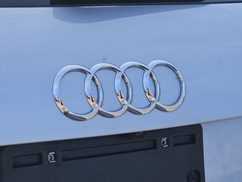 Used 2020 Audi Q3 2.0T Premium w/ Convenience Package image 35