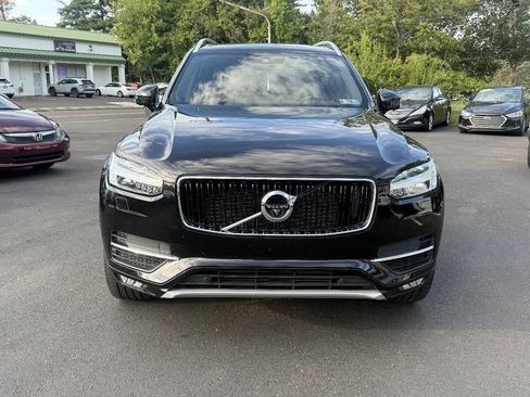Used 2018 Volvo XC90 T6 Momentum w/ Convenience Package AWD/4WD image 3