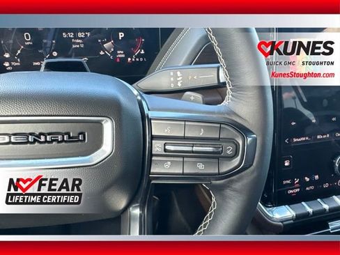 Used 2026 GMC Yukon XL Denali Ultimate w/ LPO, Floor Liner Package AWD/4WD image 37