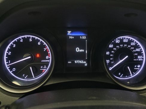 Used 2021 Toyota Camry SE image 23