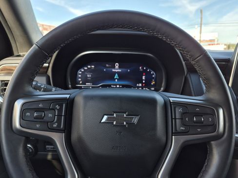 Used 2023 Chevrolet Tahoe Z71 w/ Luxury Package image 14