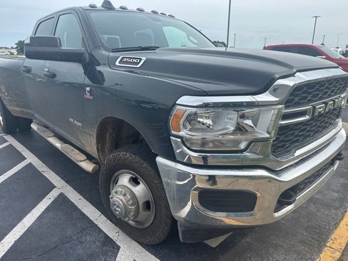 Used 2022 RAM 3500 Tradesman AWD/4WD image 3